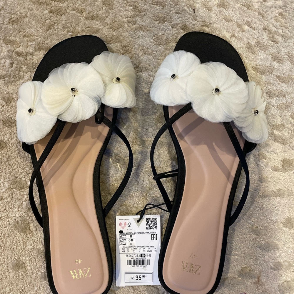 Zara Black Sandals with White Floral Accents size 40 aka 9